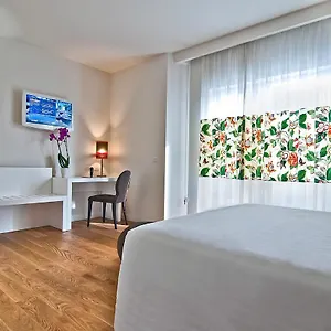 Szálloda Caravel, Róma
