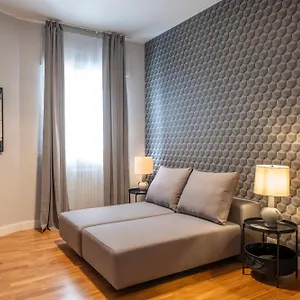  Dom wakacyjny Sweet Life - Luxury Apartment-suite-rooms Włochy